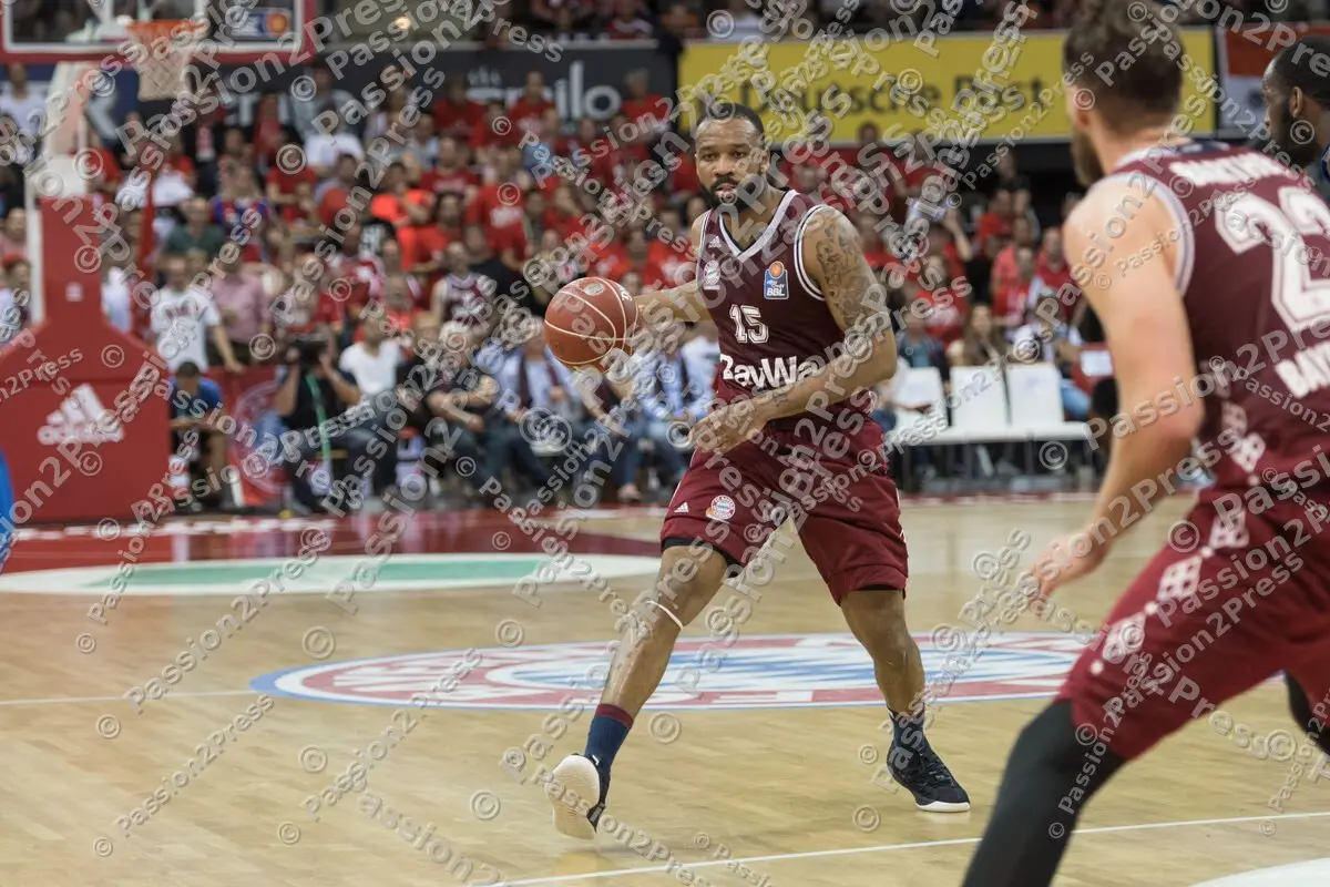 mf_FCBBFRA_20180512_0522