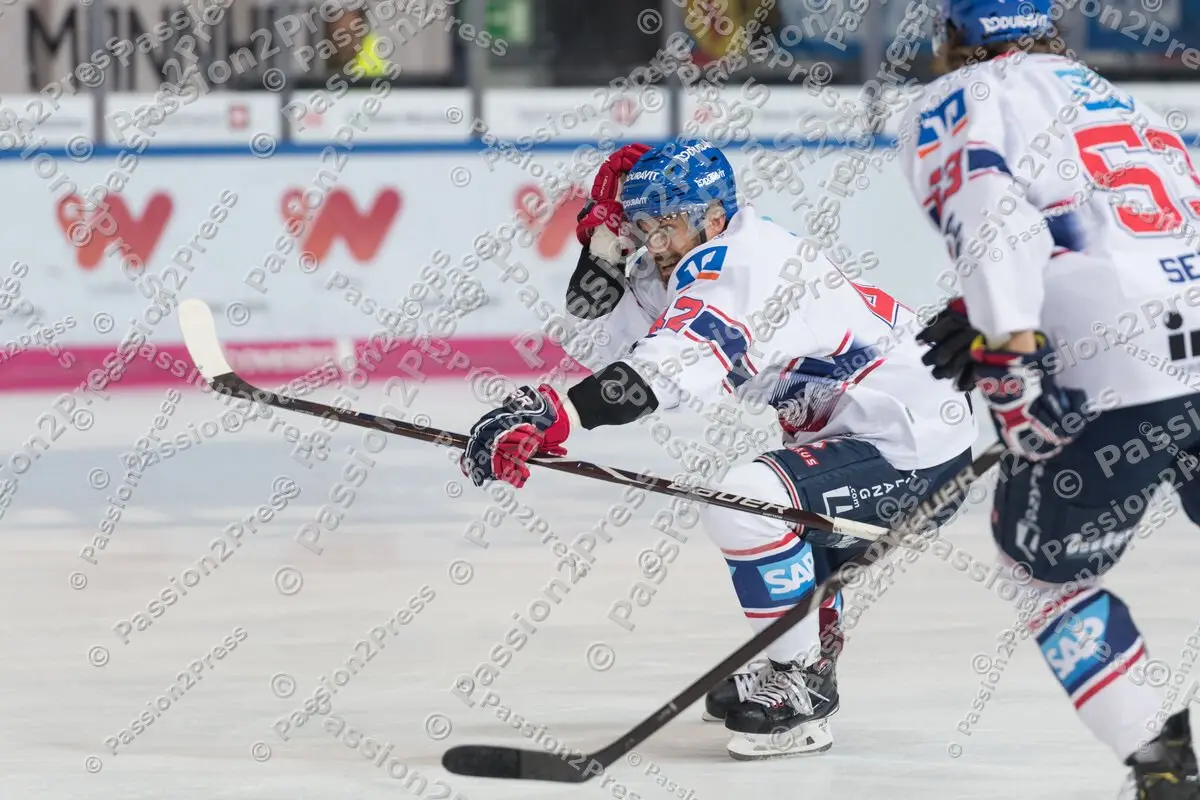 RBMMERC_20190420_0268-2