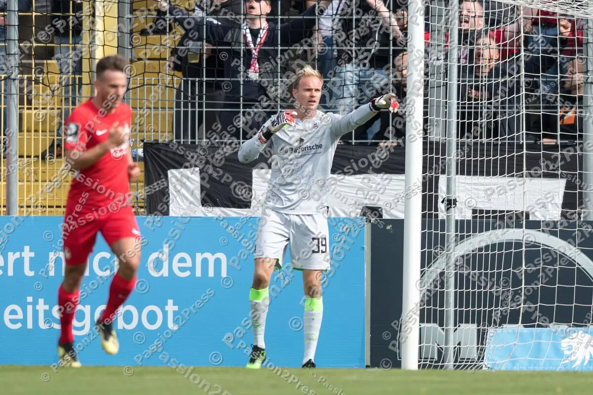 M60FCK_20190928_0444