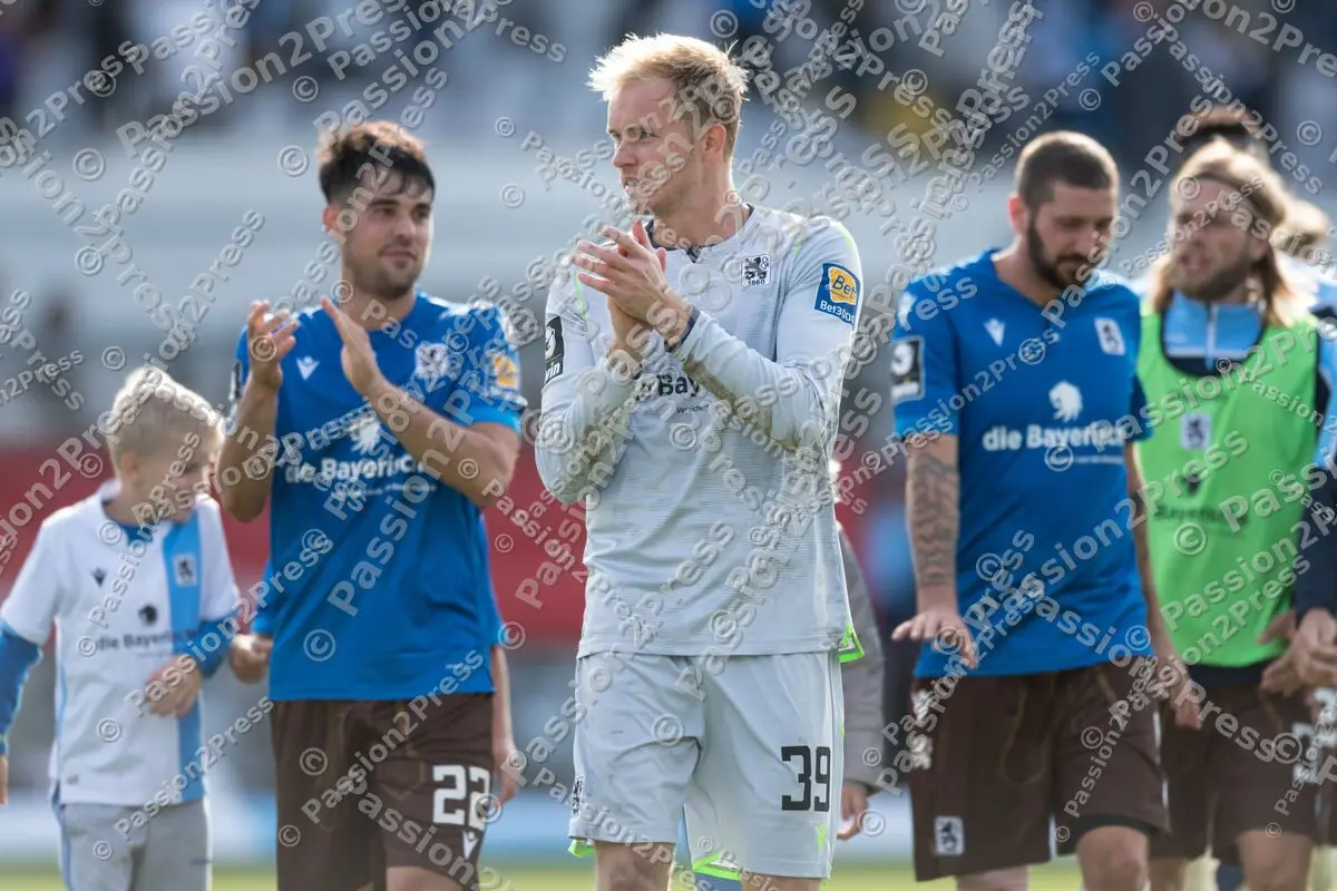 M60FCK_20190928_1298