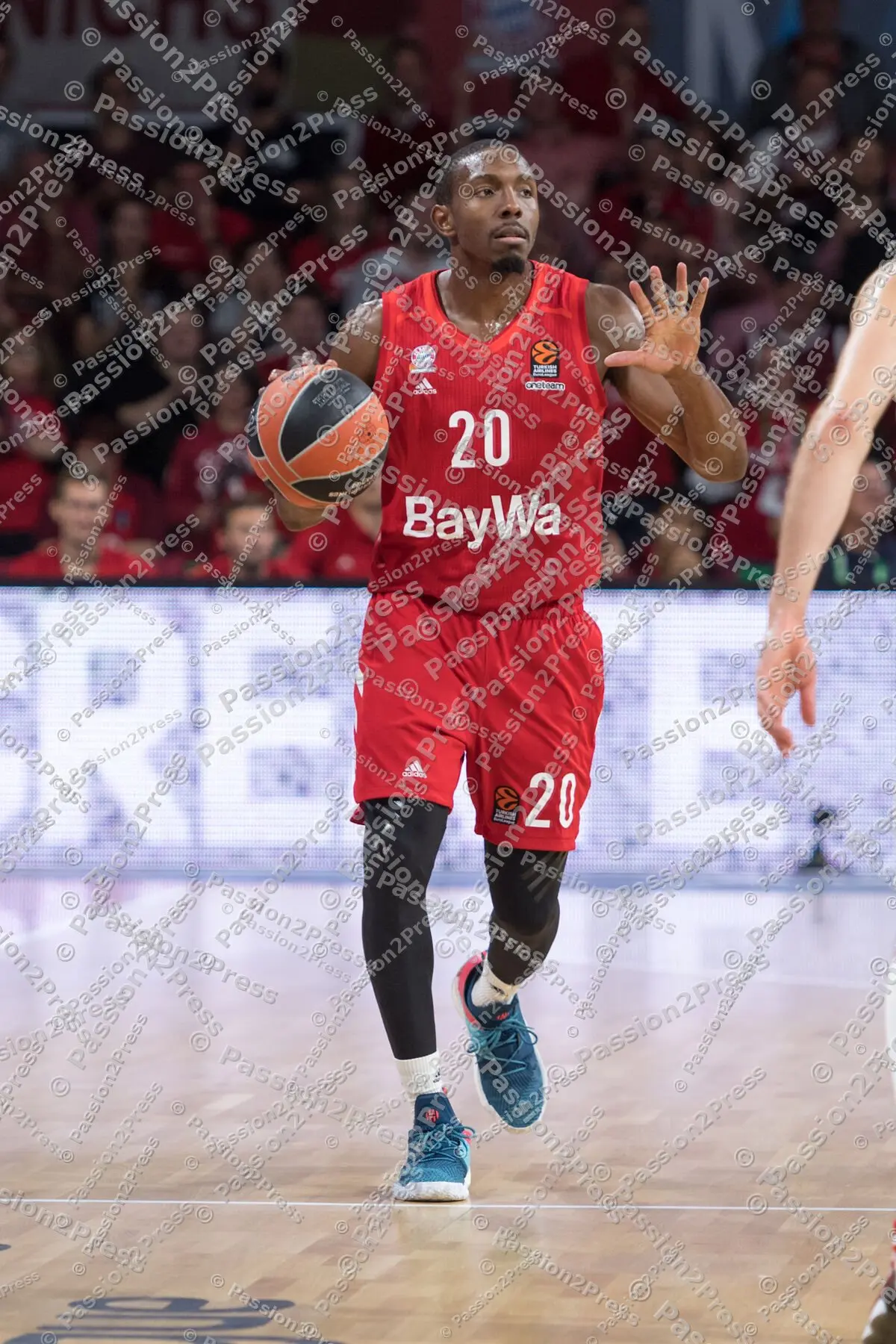 FCBBAOM_20191003_1108