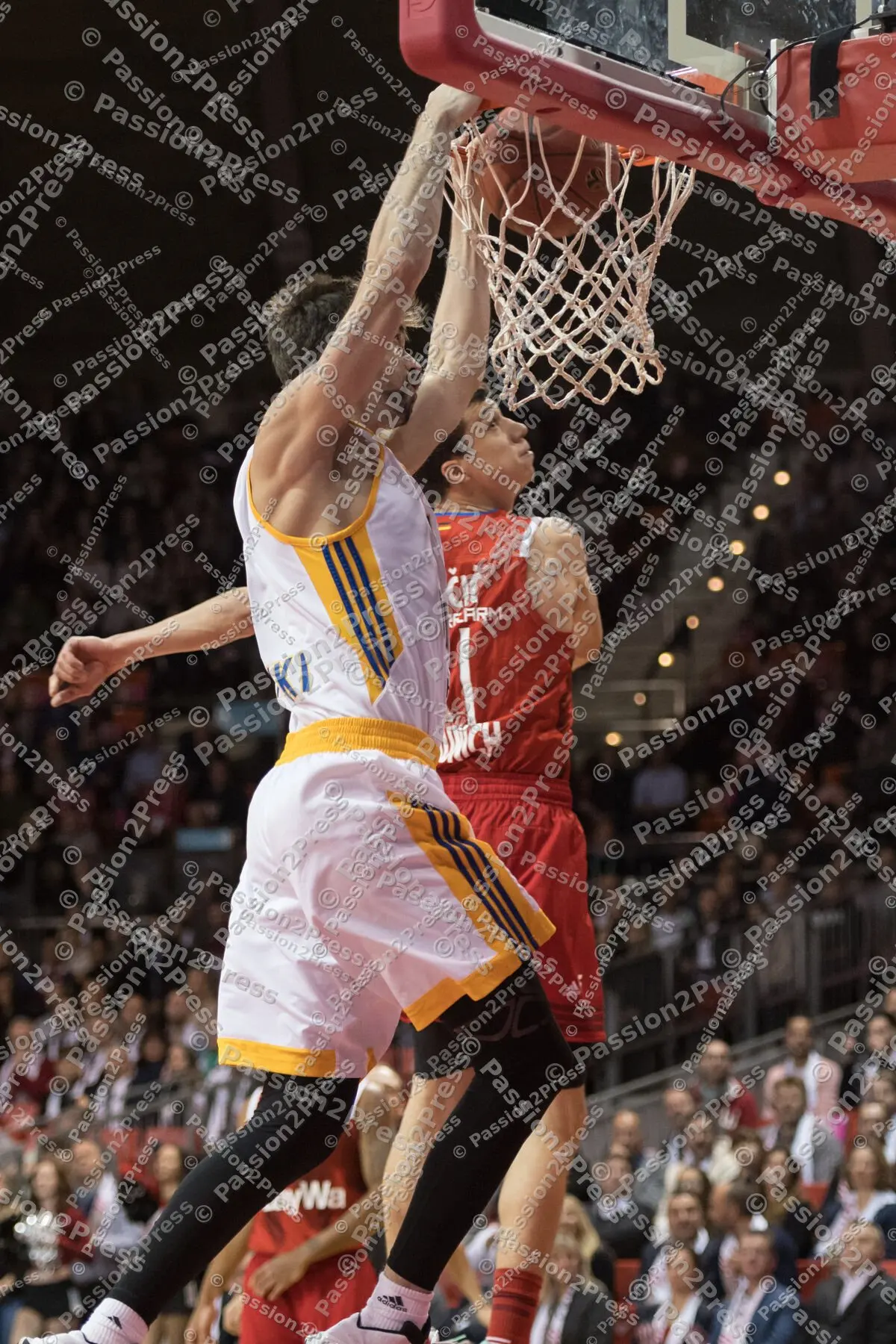 mf_FCBBKM_20170111_0106