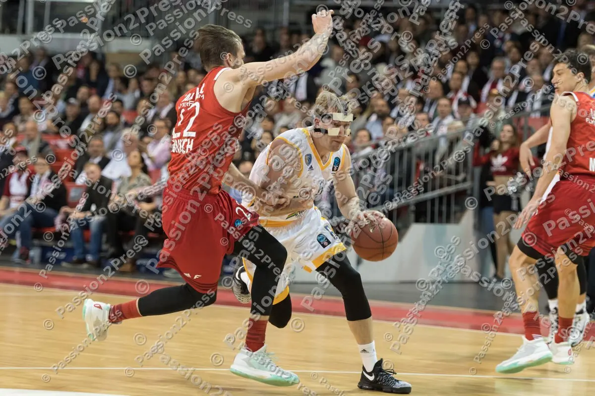 mf_FCBBKM_20170111_0329