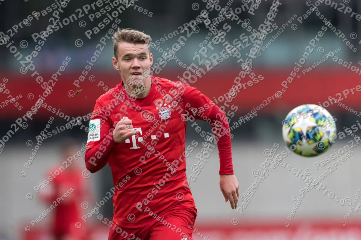 YFCBOFC_20191106_0076