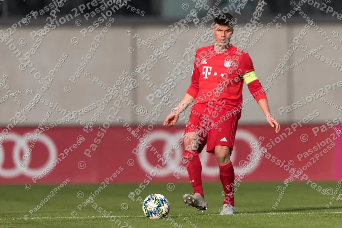 YFCBOFC_20191106_0090