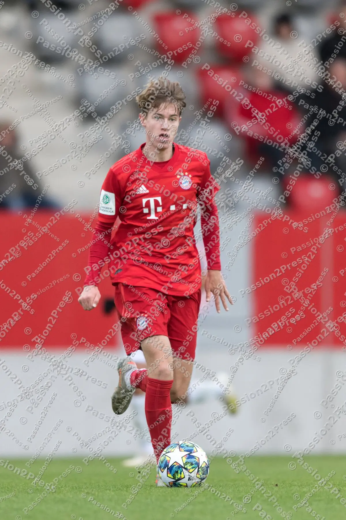 YFCBOFC_20191106_0875