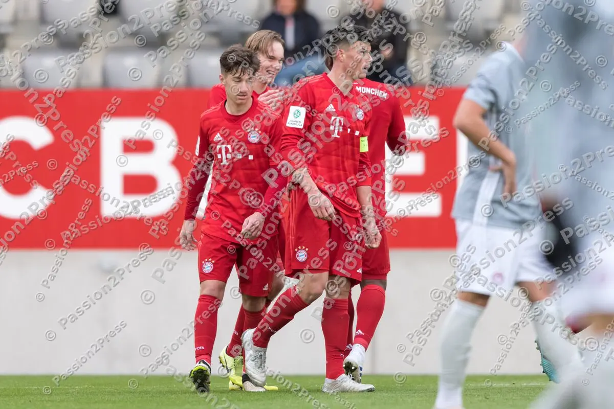 YFCBOFC_20191106_0883