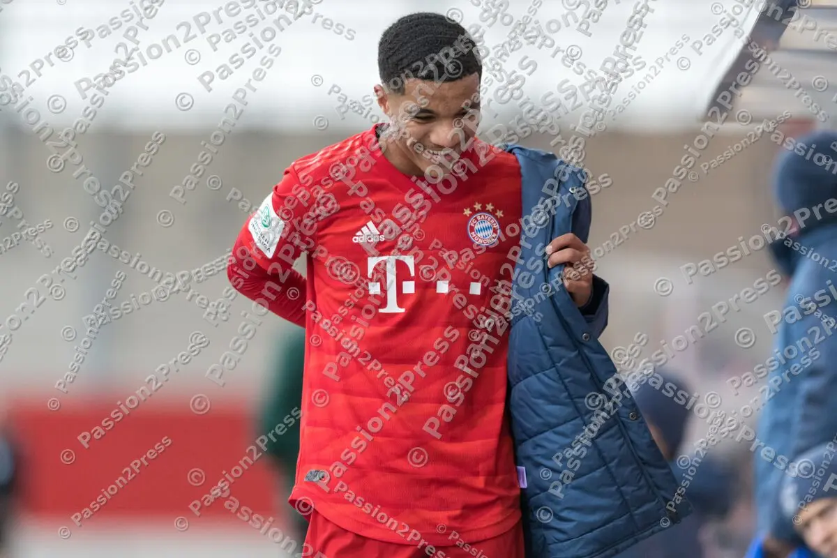 YFCBOFC_20191106_0976