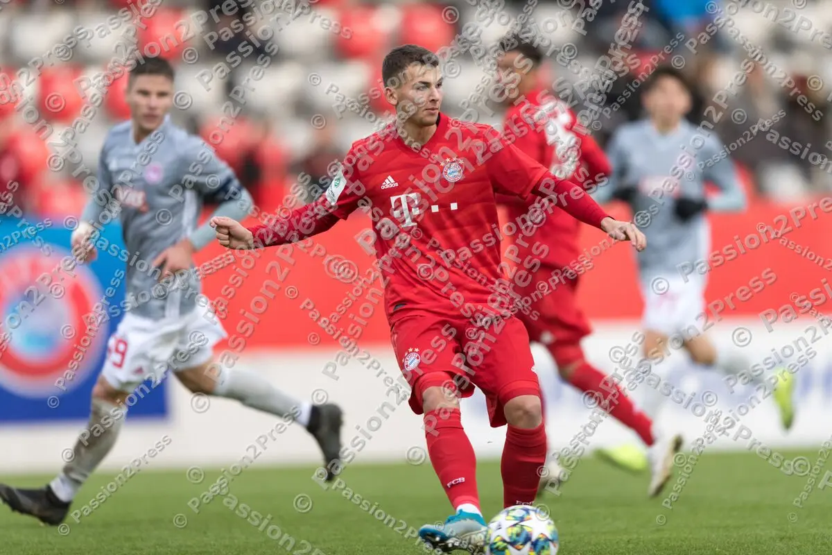 YFCBOFC_20191106_0999