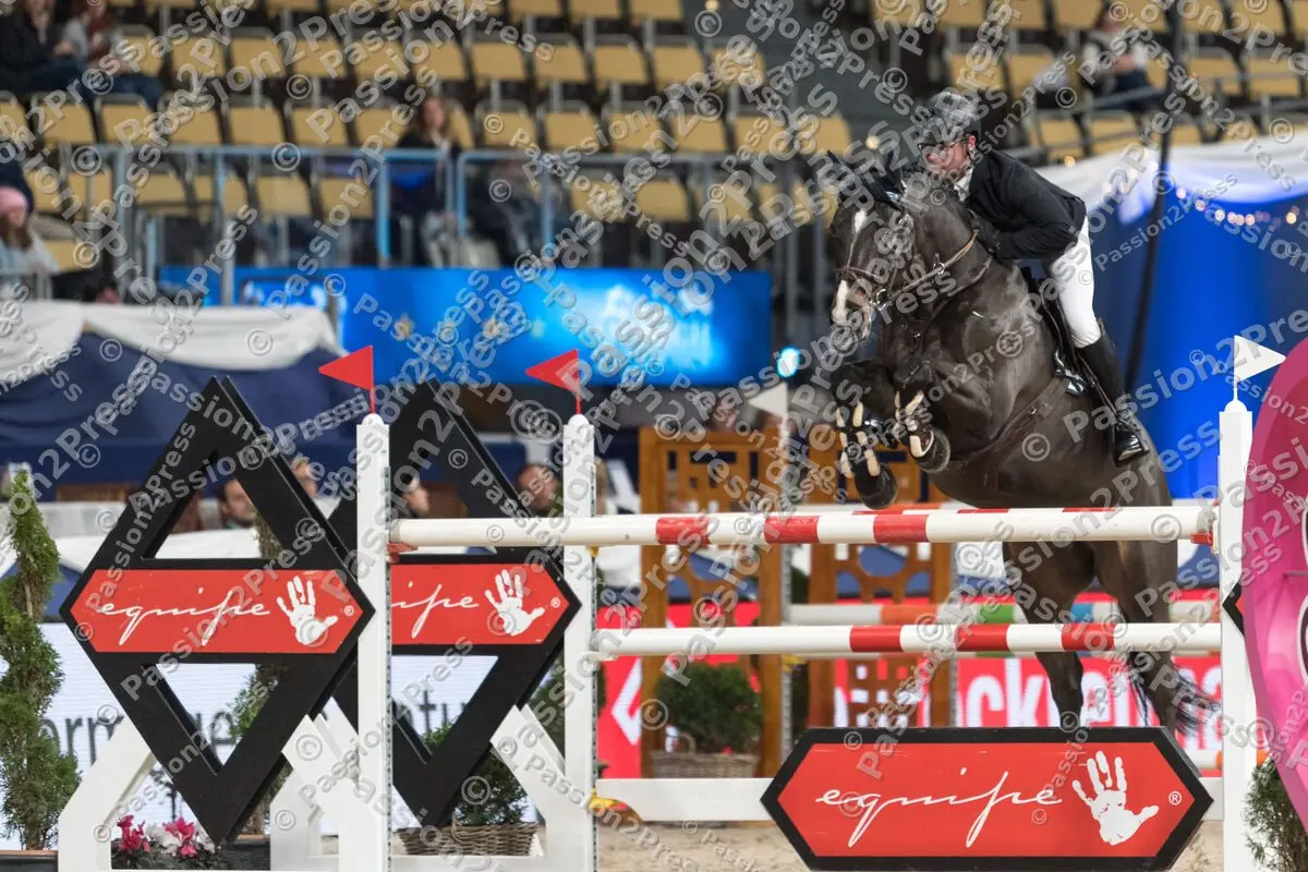 P2P_20191122_2163