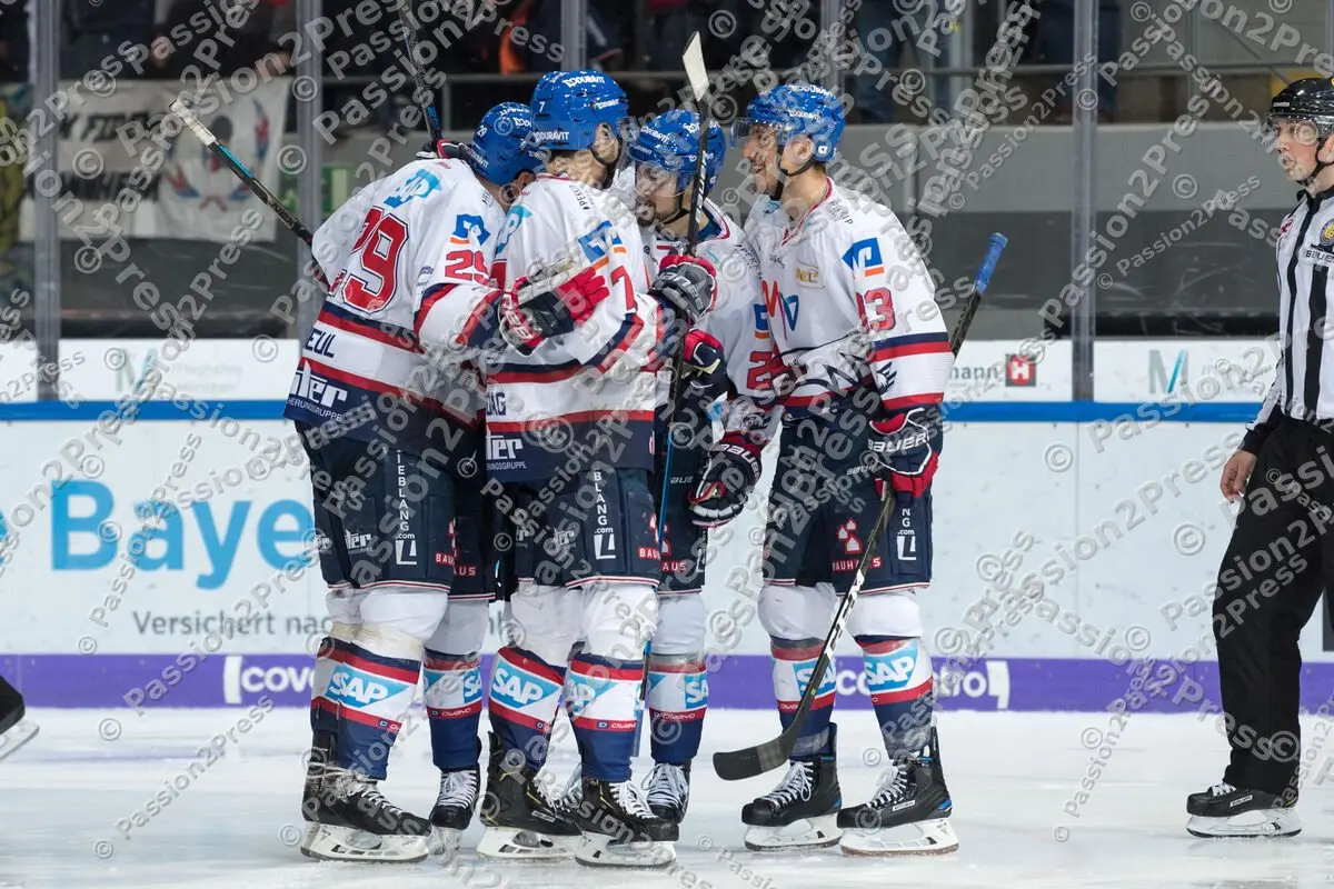 RBMMERC_20191208_1597-2