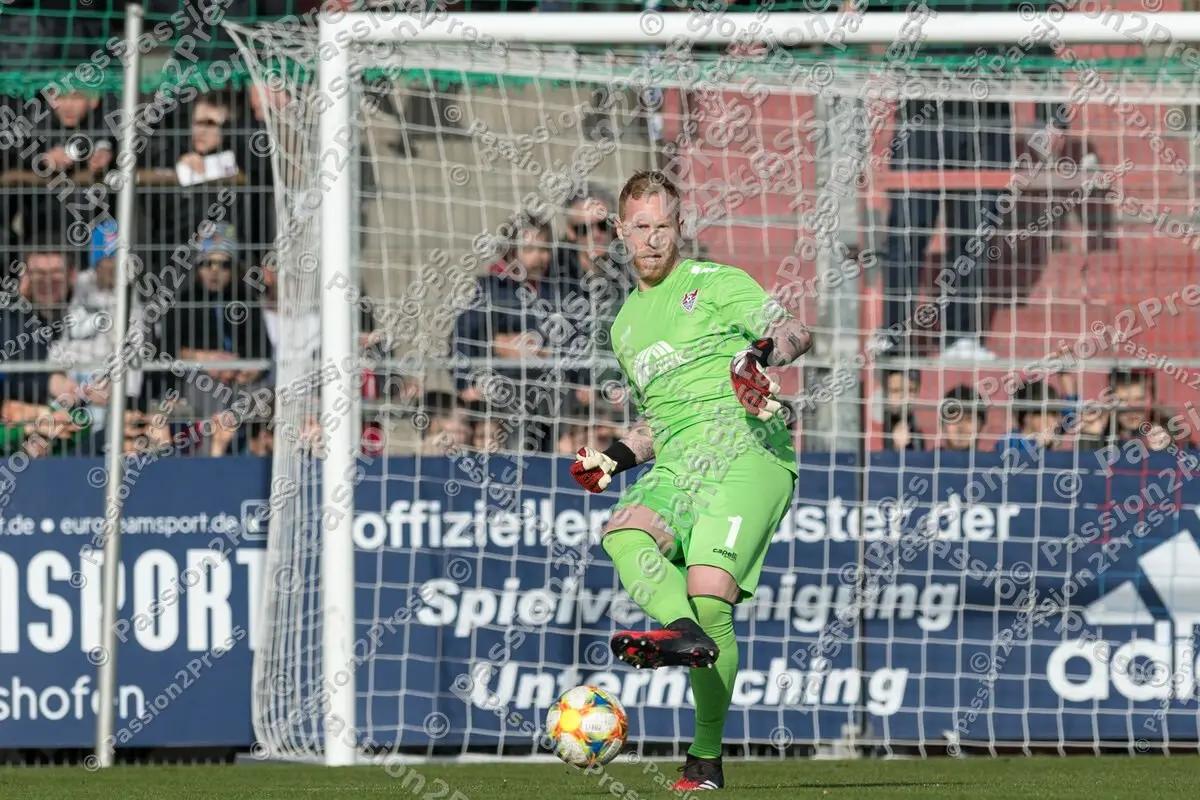 UHGKFC_20200201_0405