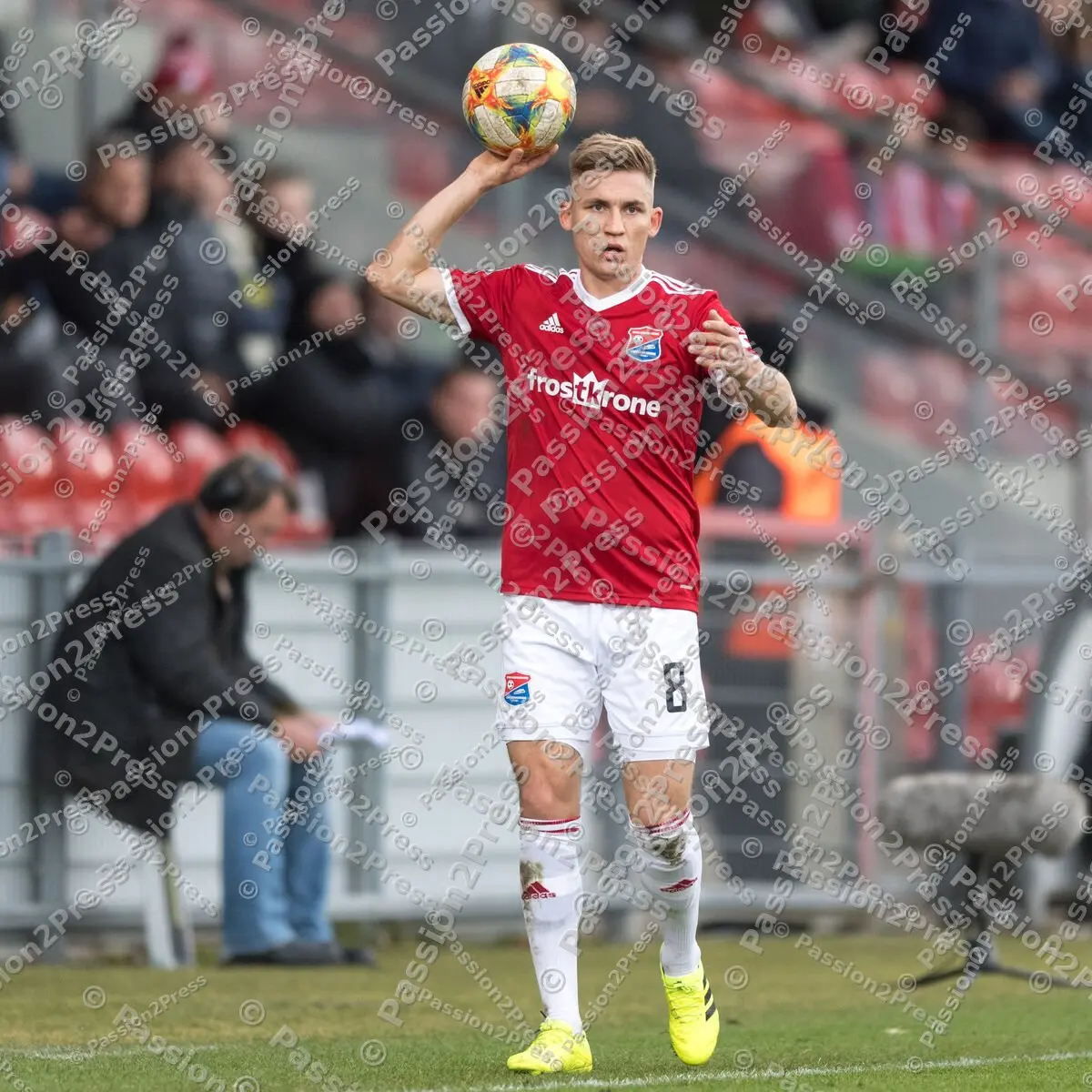 UHGKFC_20200201_1654