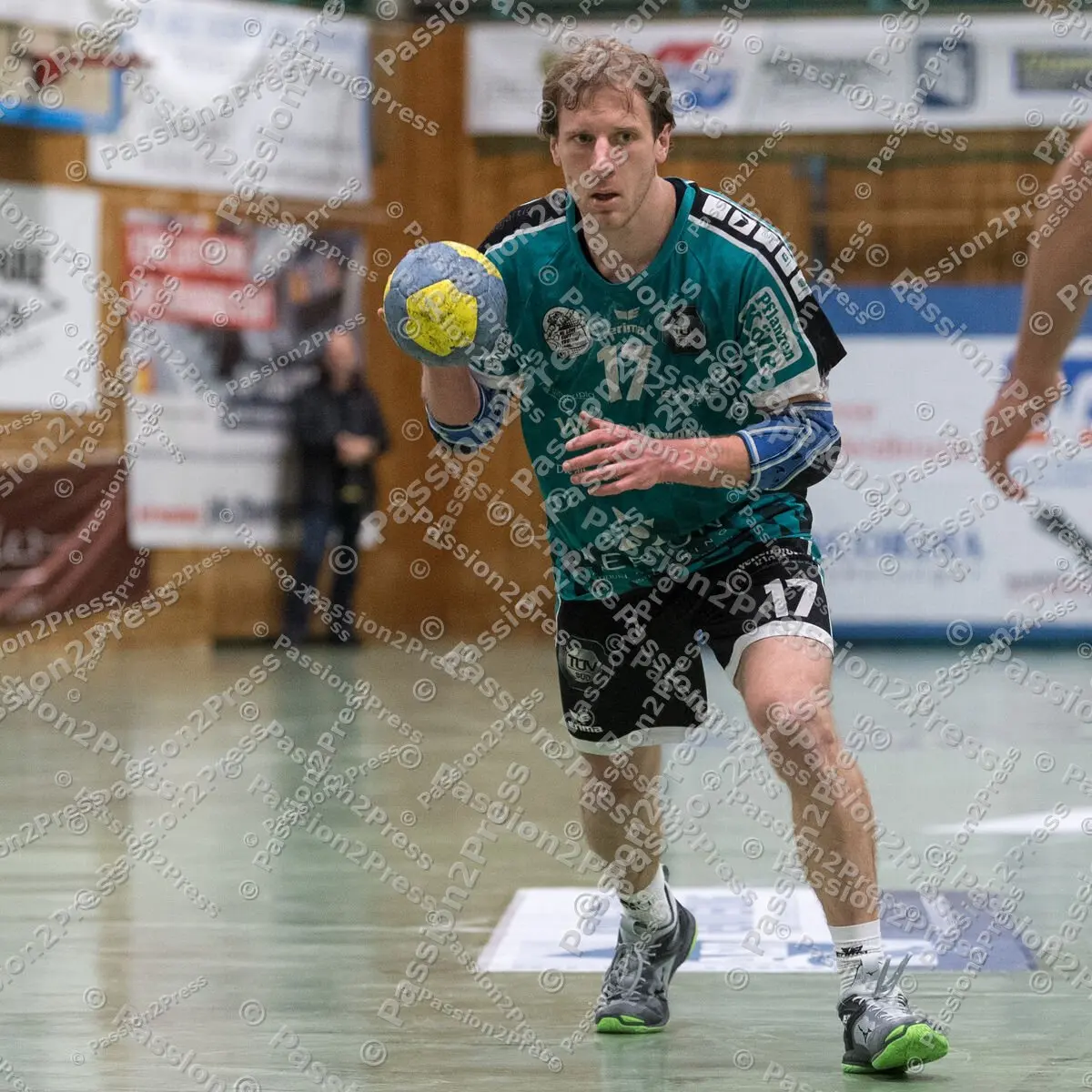 FFBHTM_20200201_0400