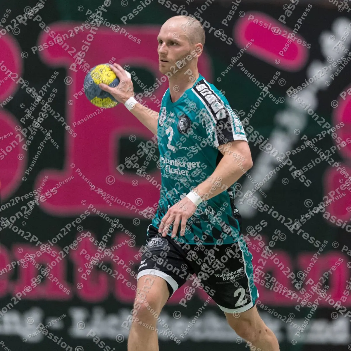 FFBHTM_20200201_1195