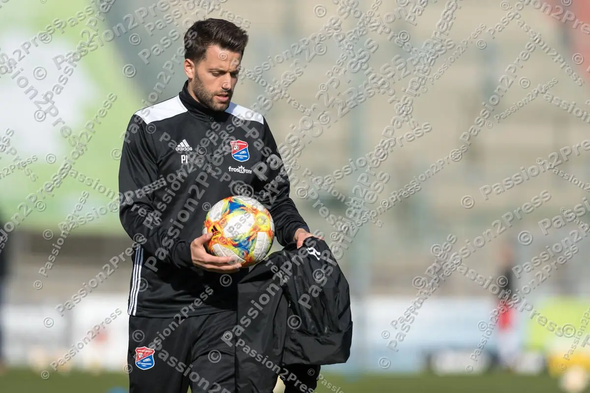 UHGVIK_20200215_0195