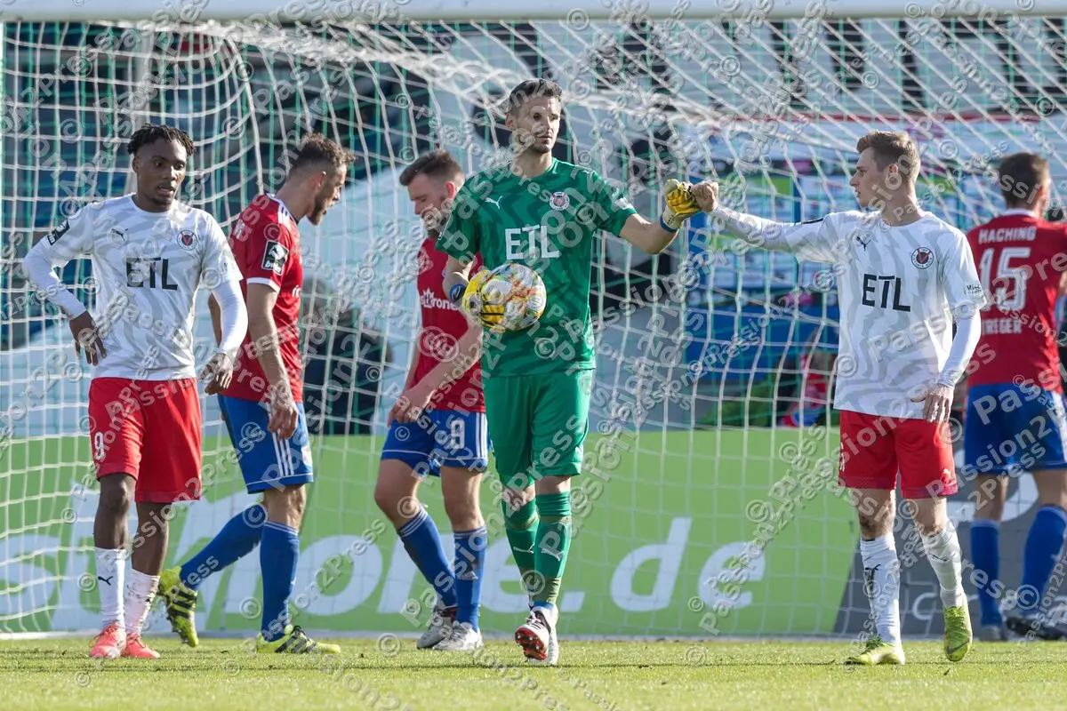 UHGVIK_20200215_0999