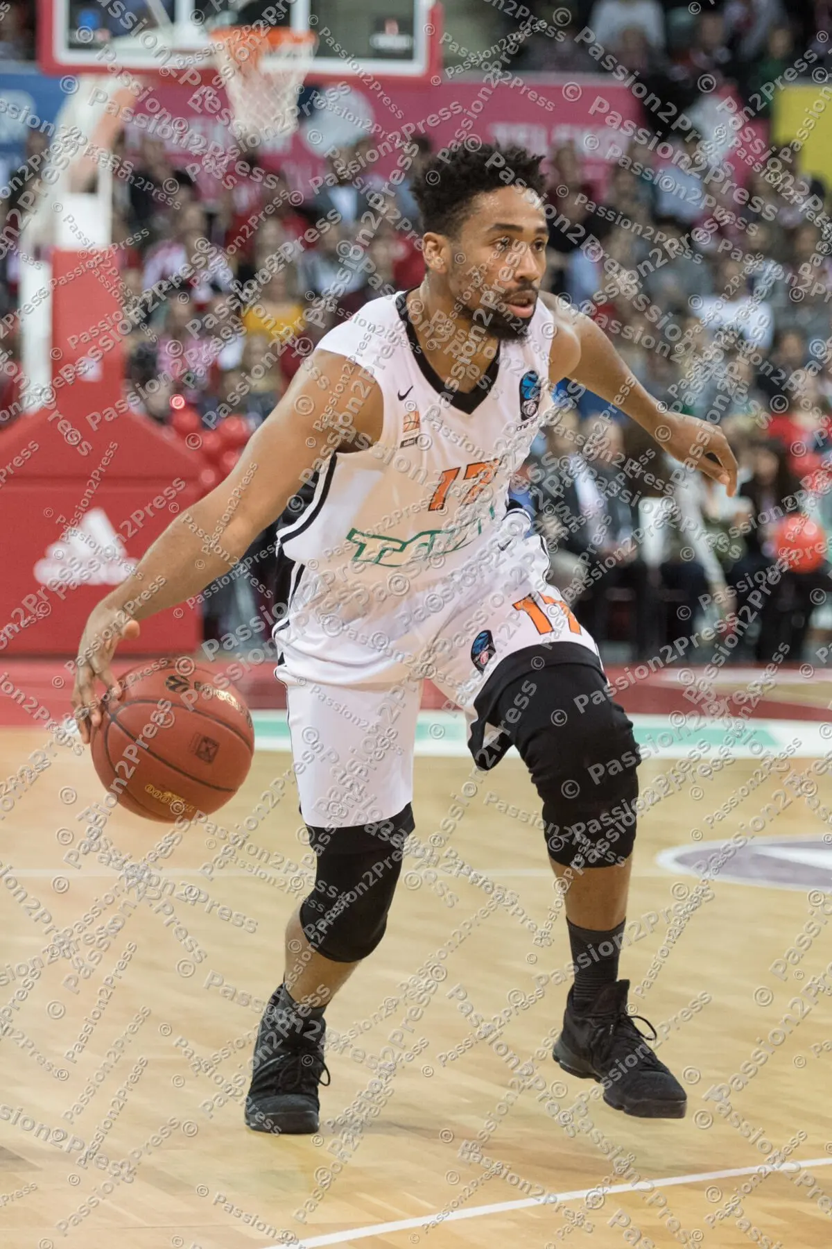 mf_FCBULM_20170201_0024