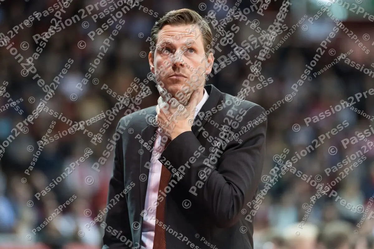 mf_FCBULM_20170201_0208