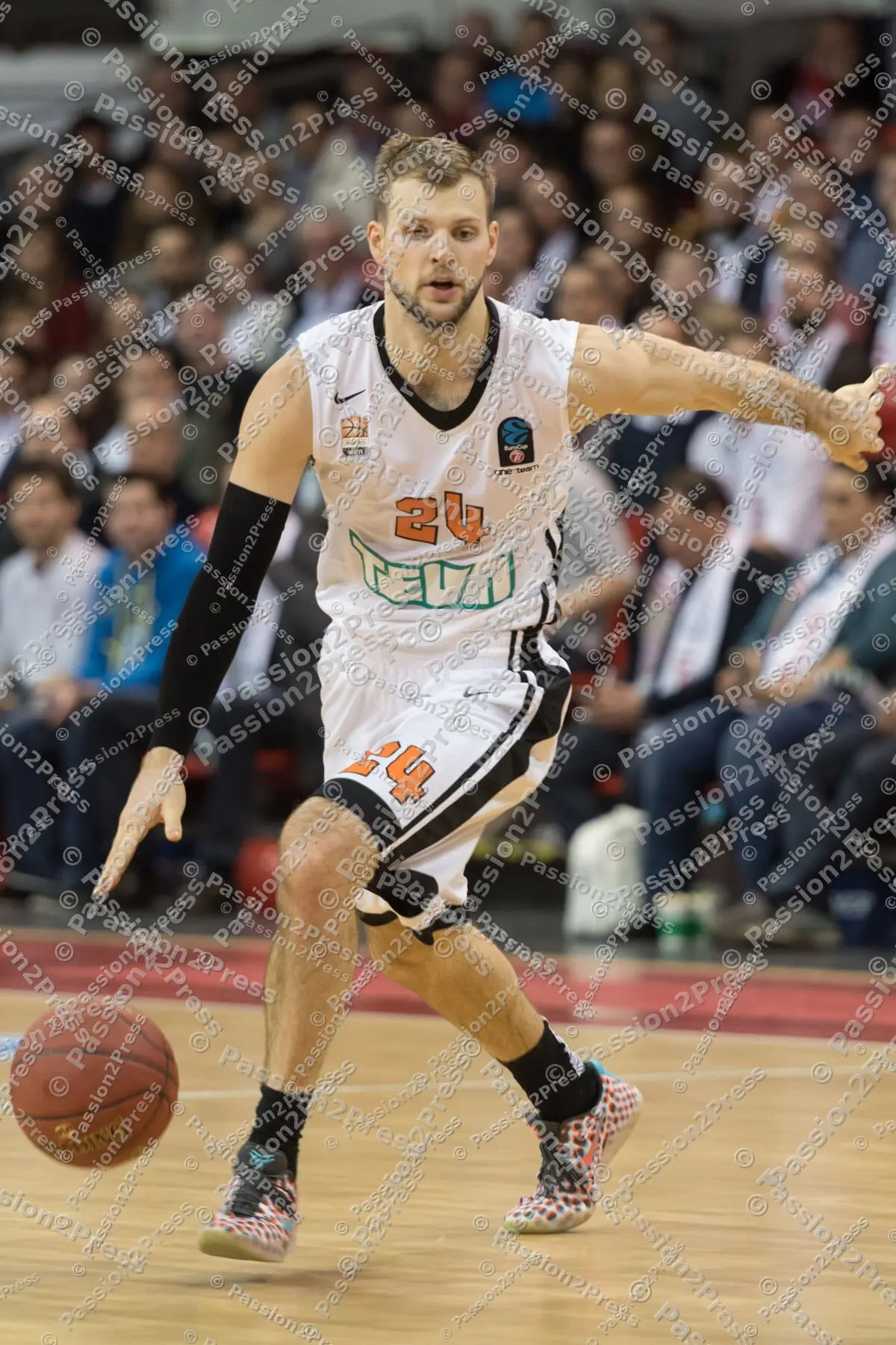 mf_FCBULM_20170201_0246