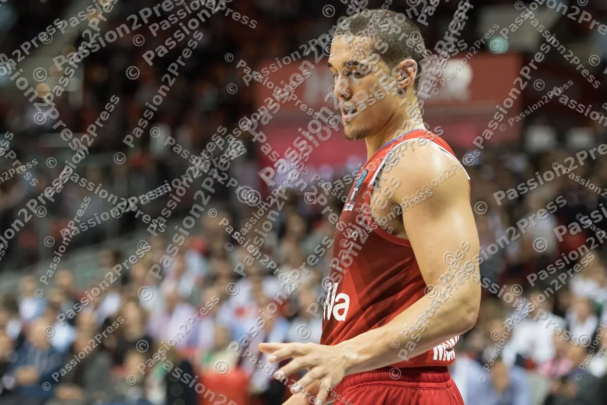 mf_FCBULM_20170201_0324