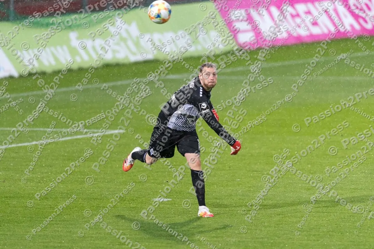 UHGWMA_20200617_0643