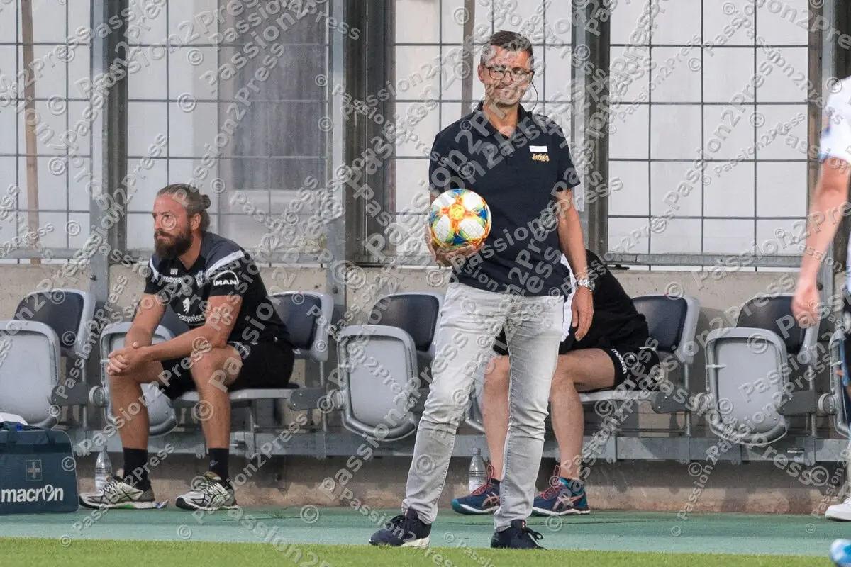 FCBII60_20200624_0529