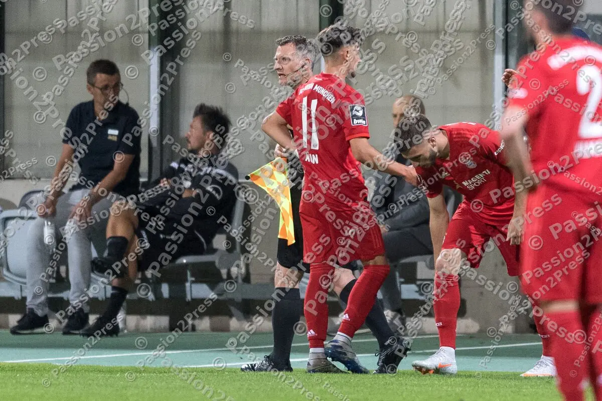 FCBII60_20200624_0862