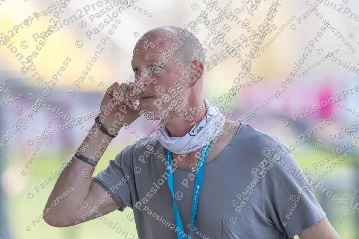 M60UHG_20200627_0220