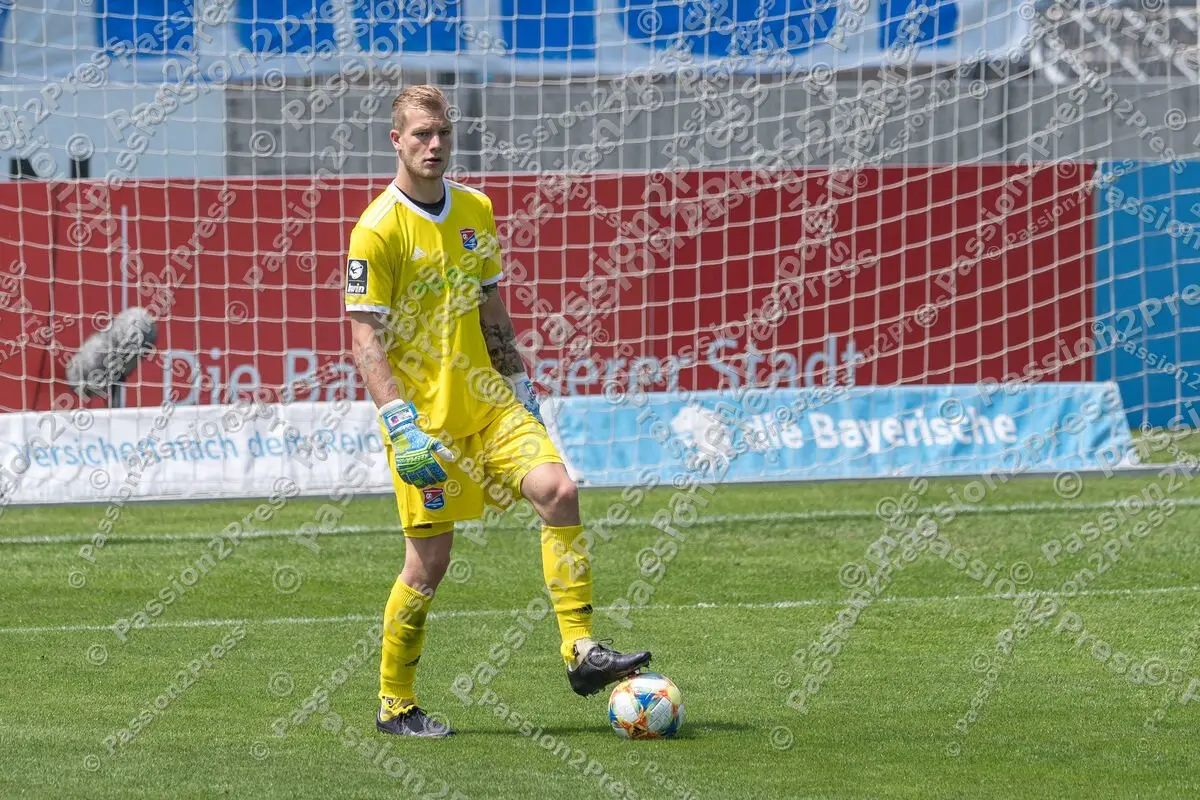 M60UHG_20200627_0537