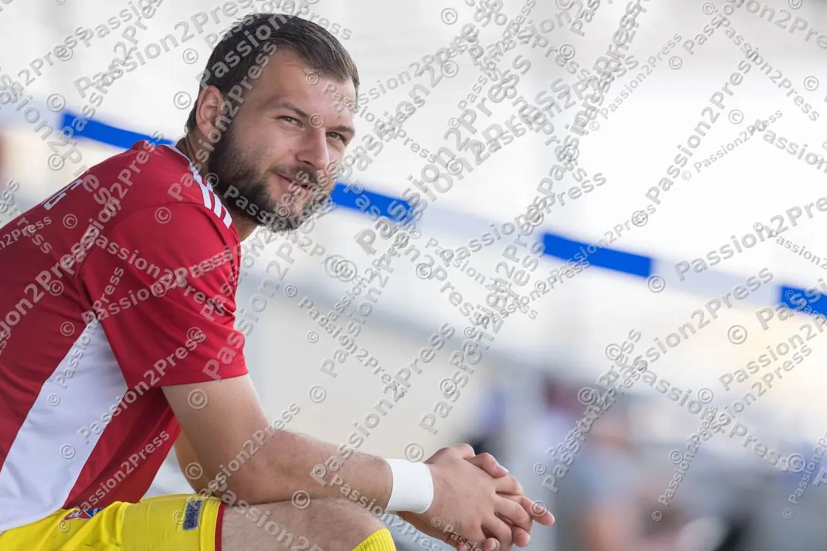 M60UHG_20200627_0776