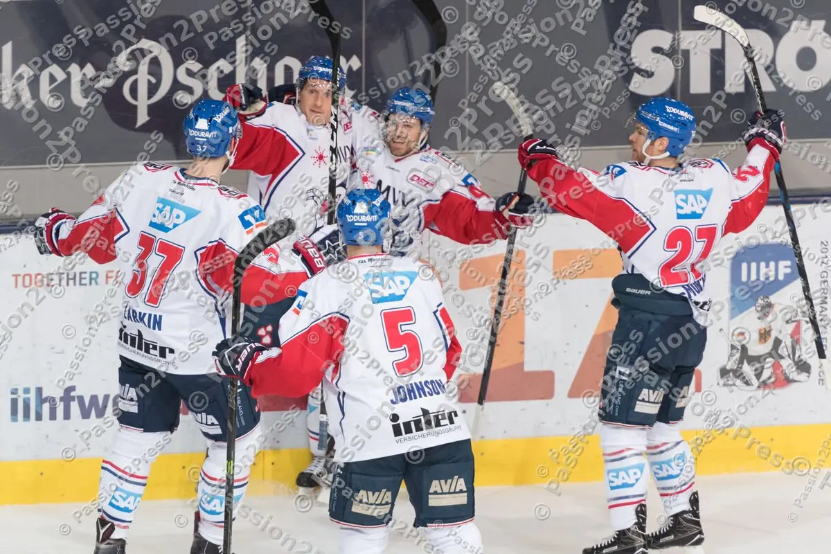 mf_RBMMERC_20170217_0782