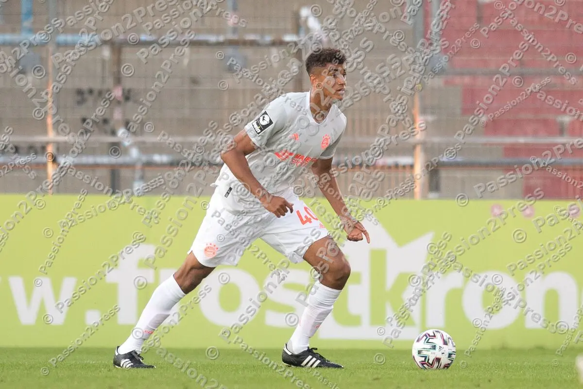 UHGFCB_20200911_0247