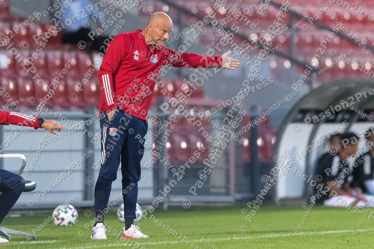 UHGFCB_20200911_0564