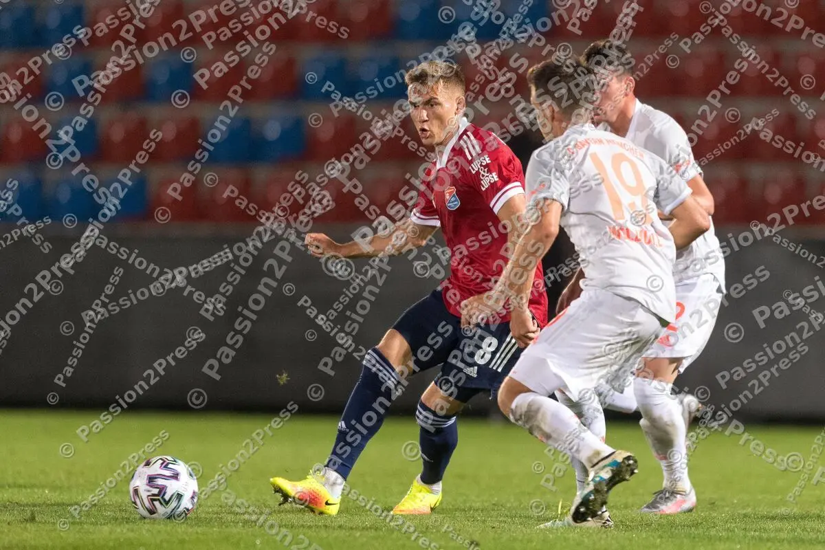 UHGFCB_20200911_0970