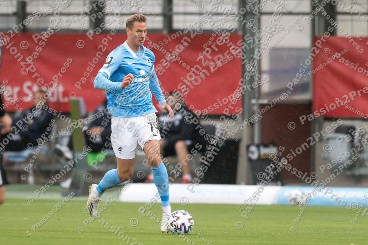 M60FCM_20200926_0172