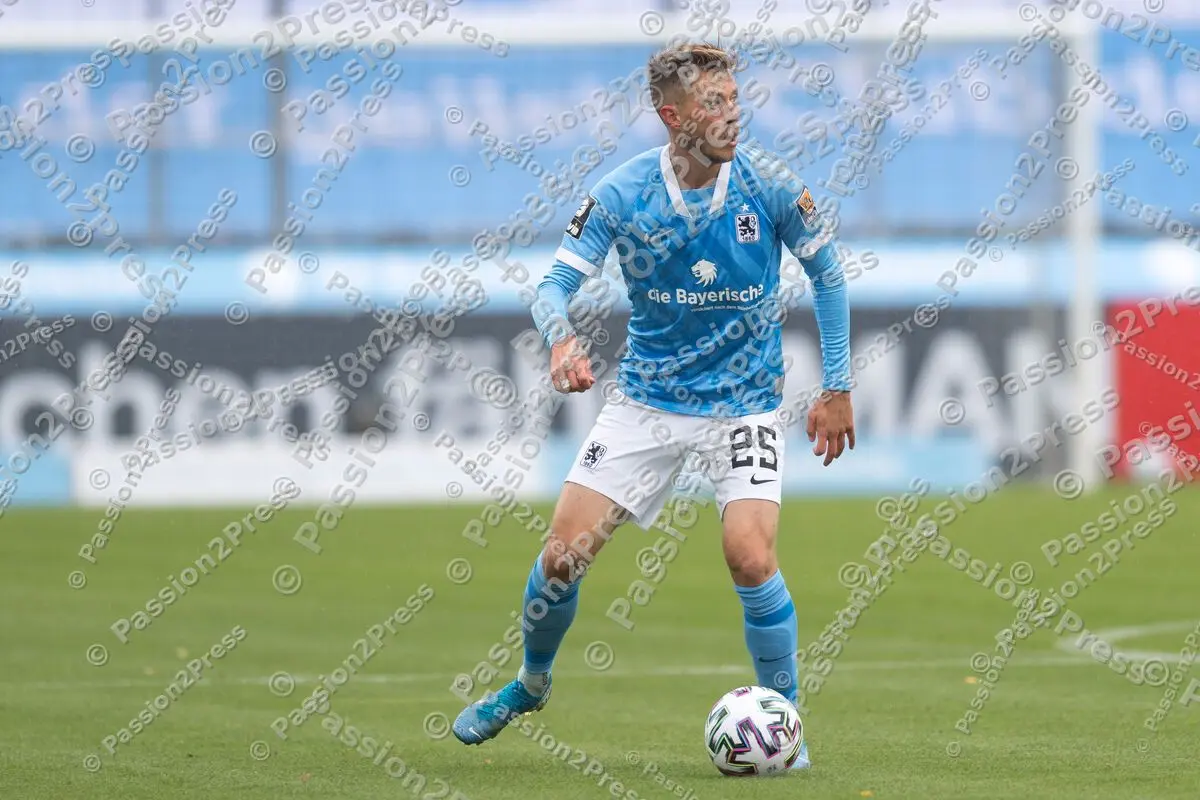 M60FCM_20200926_0194