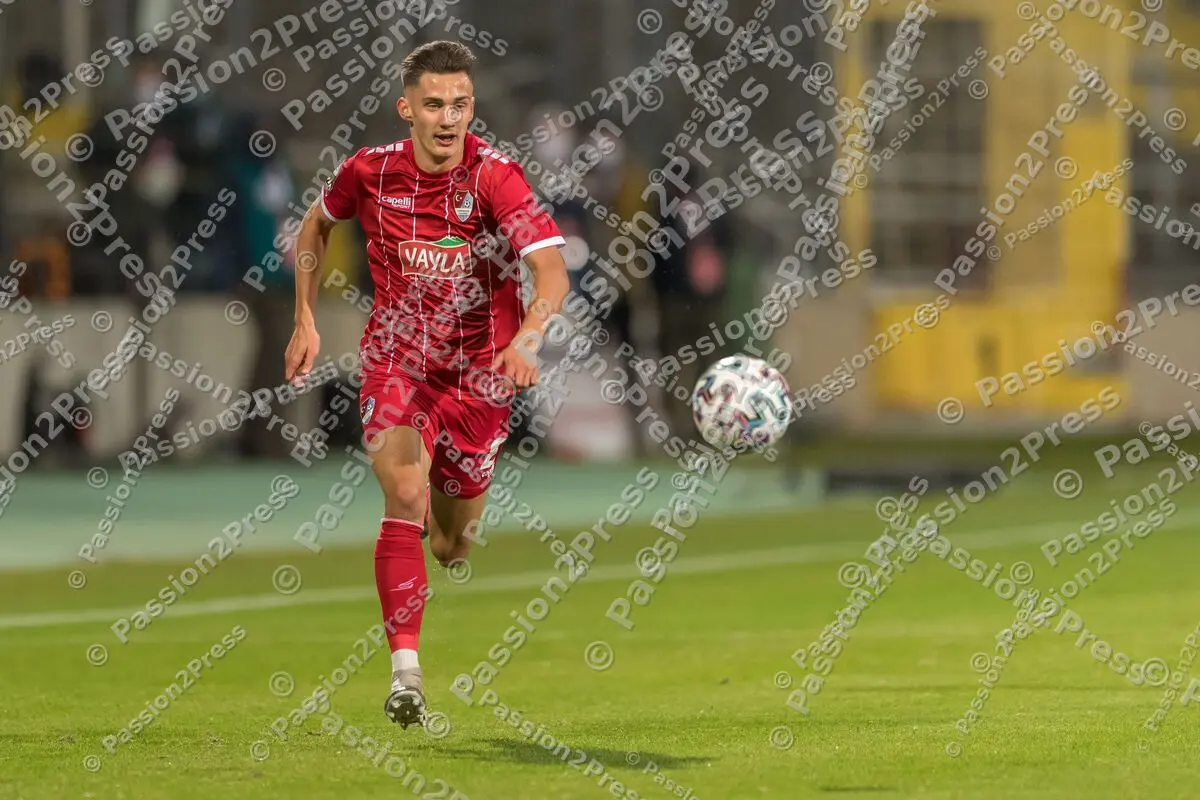 TGMLUE_20201020_1899