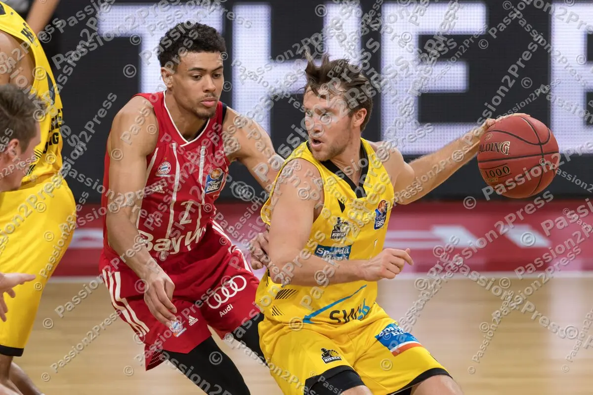 FCBLWB_20201122_0162