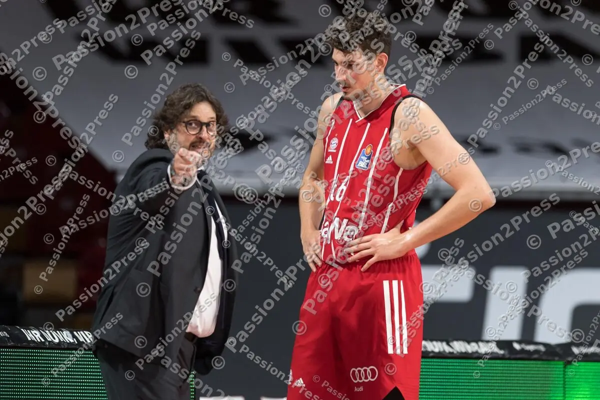 FCBBG46_20201213_0508