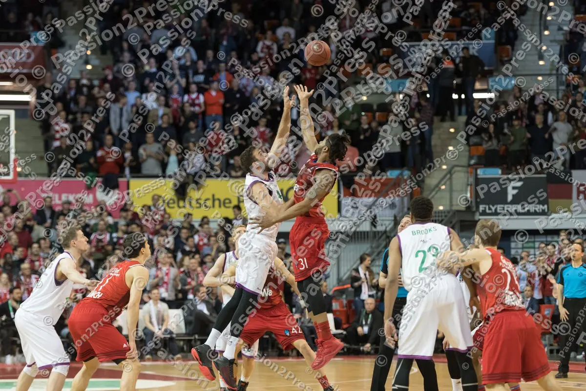 mf_FCBBUM_20170308_0064