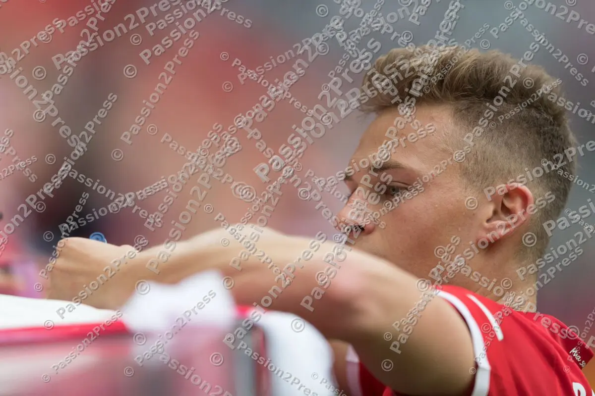 mf_FCBFCA_20170401_1871