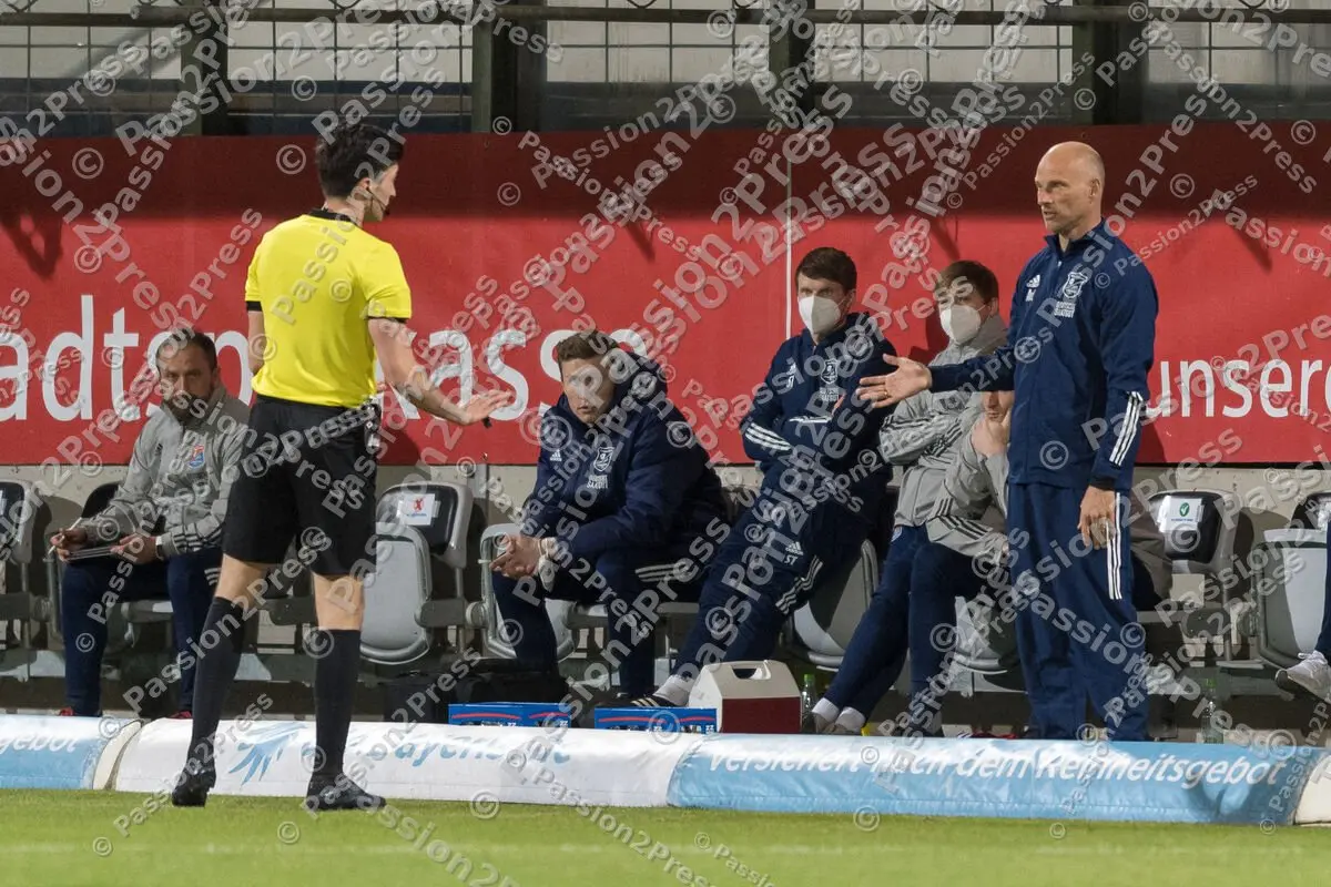 M60UHG_20210226_0215