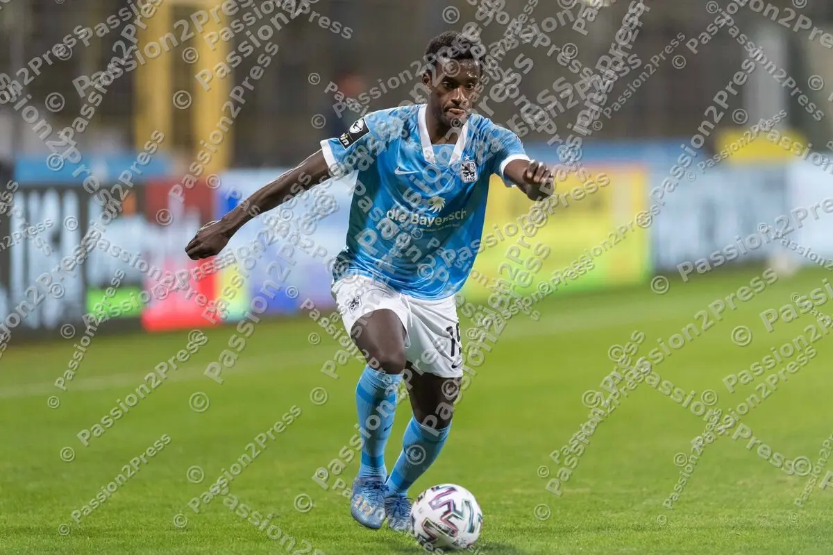 M60UHG_20210226_0604