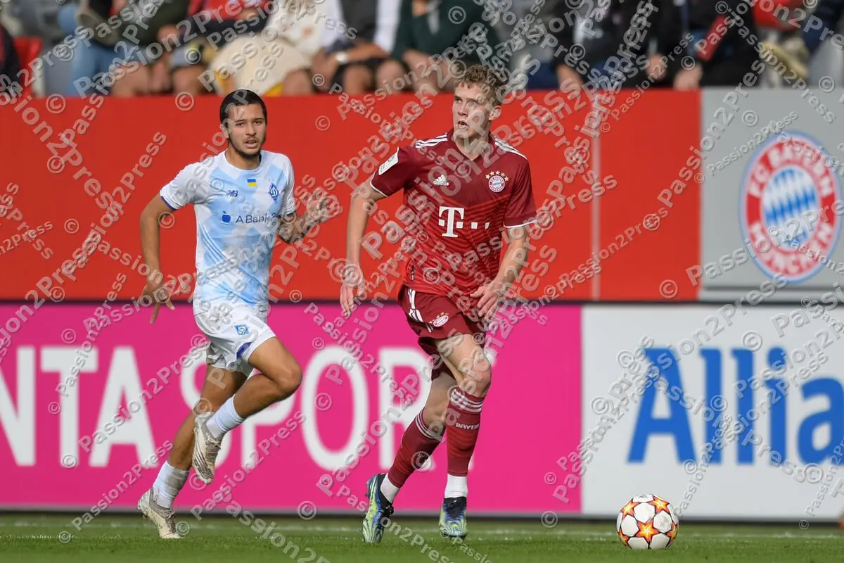 FCBDKU19_20210929_0552