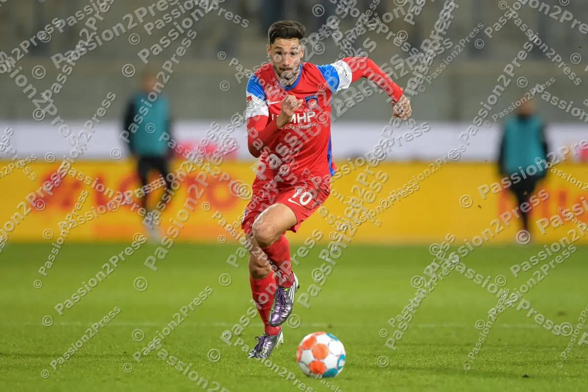 FCHH96_20220204_0669