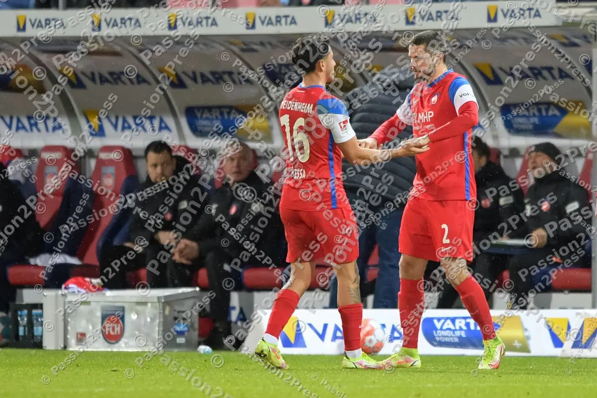 FCHH96_20220204_1272