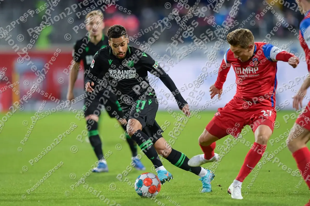 FCHH96_20220204_1360