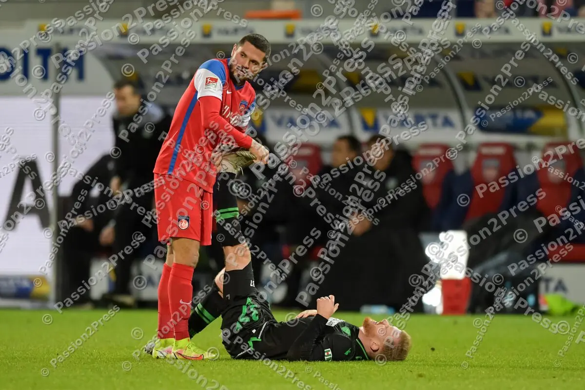 FCHH96_20220204_1384