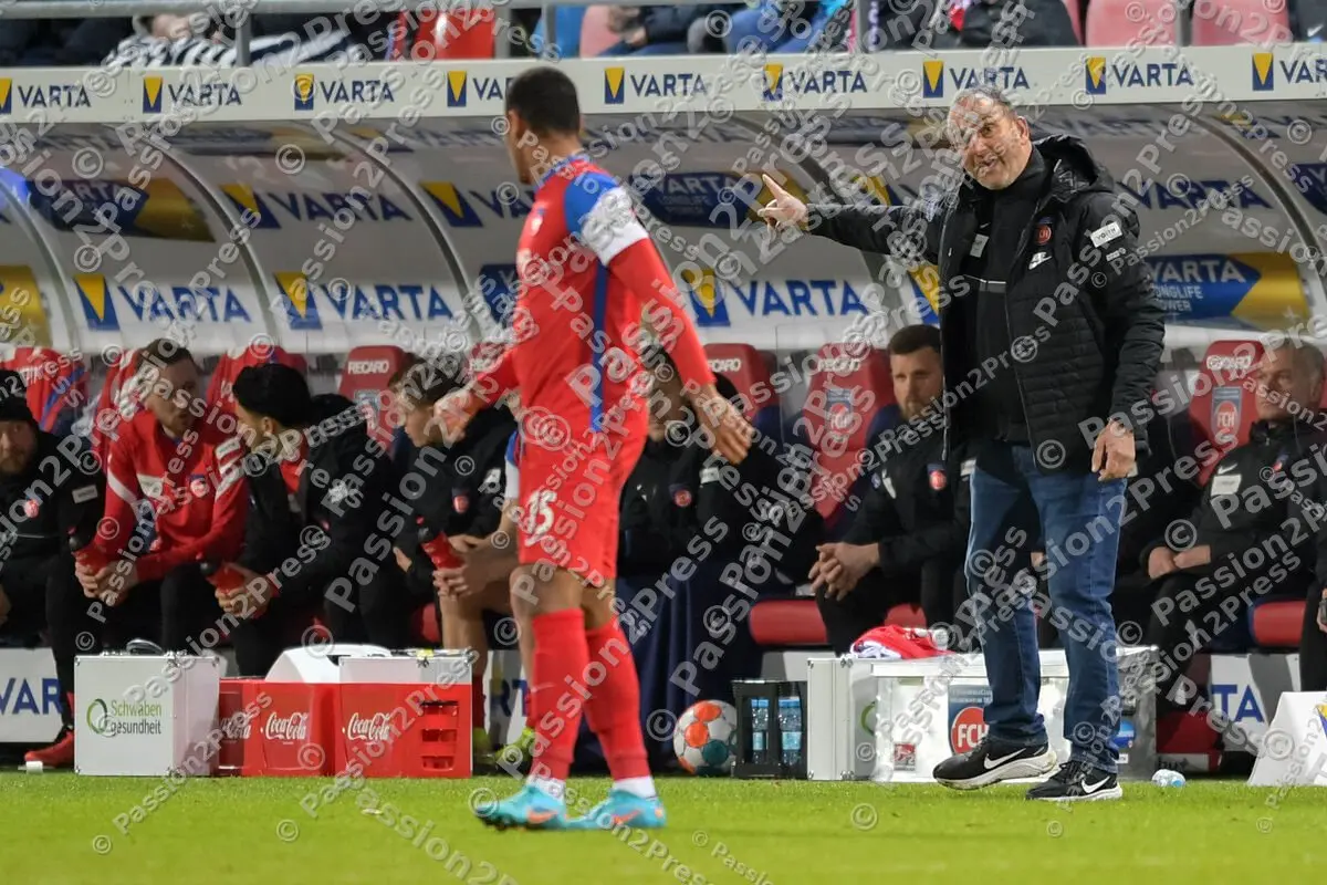 FCHH96_20220204_1499